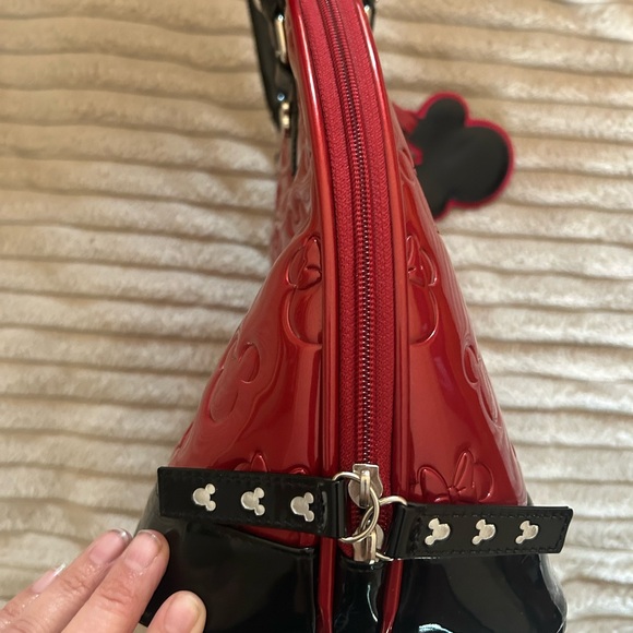 Loungefly Disney Minnie Mouse Embossed Bowling Bag w/Dustbag **Pre-Funko** - Picture 5 of 15